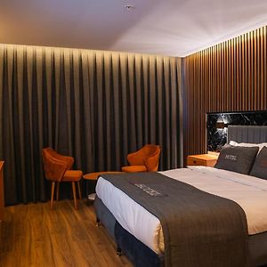 Kamer met een King Size Bed